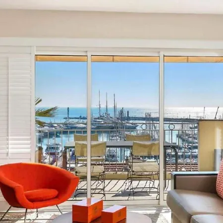 Luxury & Sea View In 아파트